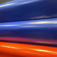 Bâche en PVC imperméable rouge et bleue en rouleau, vente en gros directe usine Chine, pour couverture de camion et de tente