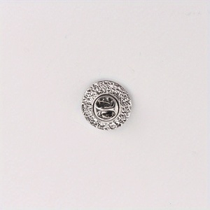 Insignia de esmalte de Tauro única, Toro dorado en base circular oscura, pieza destacada para moda temática del zodiaco - Product Image 6