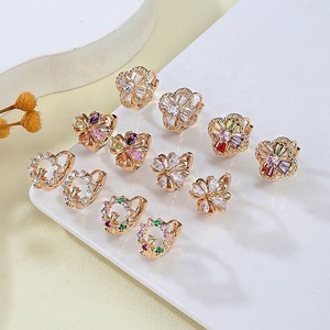 เครื่องประดับทองแดงชุบทองคำ 18k แฟชั่นดูไบ ต่างหูรูปดอกไม้สำหรับเด็ก - Product Image 1
