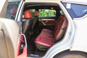 Jetour 2023 Usado X70 Plus 1.6T Automático, Volante a la Izquierda, SUV Compacto, 1-25000 Millas, Emisión Euro VI - Product Image 6