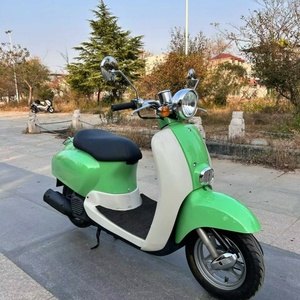 Scooter <span class=keywords><strong>d</strong></span>'<span class=keywords><strong>occasion</strong></span> à essence, modèle Fifty-four Phase, pour se <span class=keywords><strong>d</strong></span>éplacer au lieu de marcher - Product Image 2