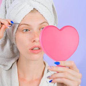 Custom Logo Heart-Shaped Compact Portable Personalized Beauty Cosmetic Mirror Tools <b>Pocket</b> Hand Single-Sided Makeup Mirror - Product Image 4