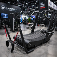 Caminadora Curva Multifuncional, Máquina de Entrenamiento 4 en 1 Hyrox para Empujar/Tirar de Trineo, Ejercicios de Granjero, Correr y Zona de Acondicionamiento Físico