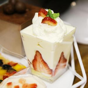 Contenants carrés transparents jetables personnalisés de 5 oz biodégradables pour gobelets à dessert - Product Image 4