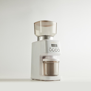 Lame en acier inoxydable portable la plus populaire pour l'hôtel, la maison, l'extérieur, la voiture, la conception du boîtier, <span class=keywords><strong>acheter</strong></span> un <span class=keywords><strong>moulin</strong></span> <span class=keywords><strong>à</strong></span> <span class=keywords><strong>café</strong></span> électrique 600n - Product Image 1