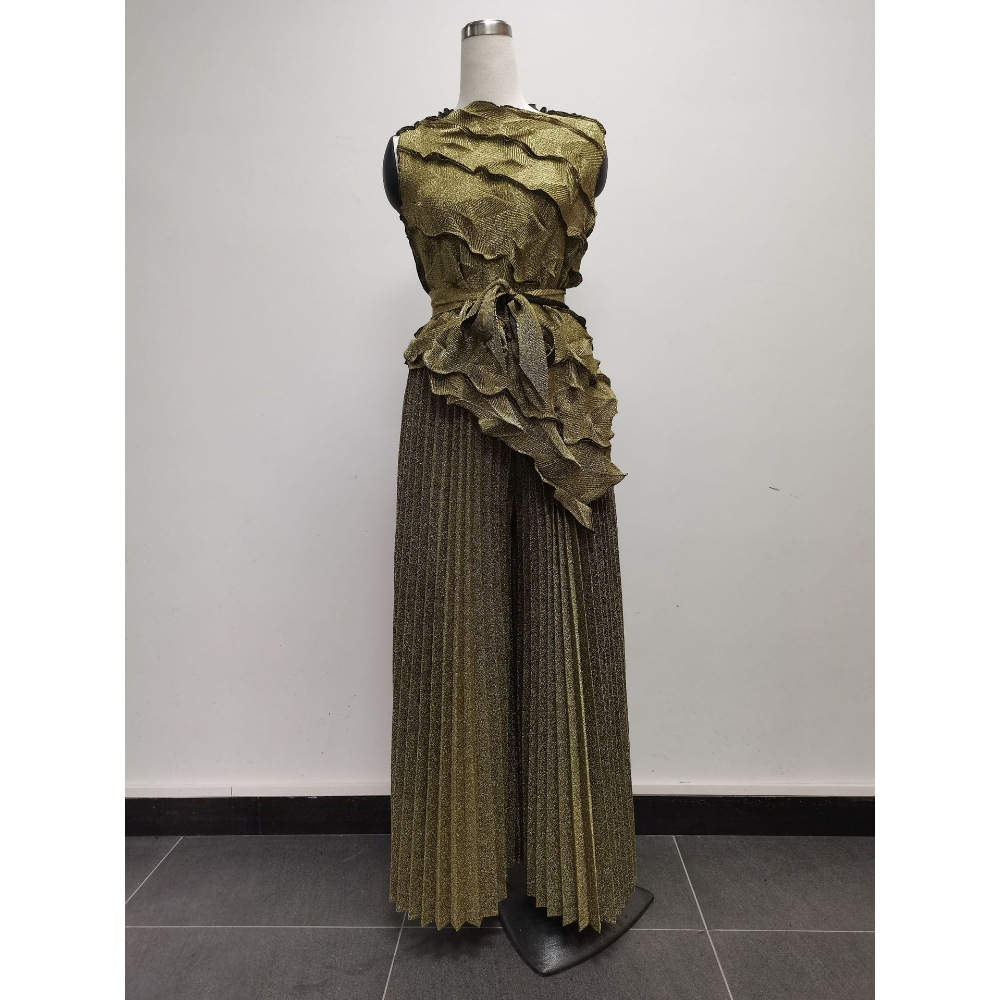 โกลเด้น