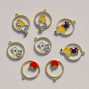 Colgantes redondos de aleación de dibujos animados con efecto de goteo de aceite para la fabricación de pendientes, aleación de zinc, Princesa Azul, Manzana Roja, Cartas de Póker Azules GJ136 - Product Image 1