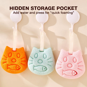 Esponja de Baño con Diseño de Cara de Gato en Rosa, Naranja y Verde Menta con Diseño de Pez para Exfoliar y Limpiar la Piel - Product Image 3