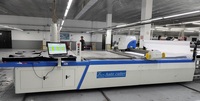 Machine de découpe de couteaux oscillants CNC universels pour divers matériaux textiles Fabrique de vêtements