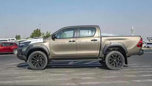 Auténtico usado HILUX ADVENTURE 2.8D MY 2022 vehículo mano izquierda y mano derecha LHD RHD coches <span class=keywords><strong>usados</strong></span> para la venta - Product Image 6