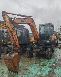 Excavatrice <span class=keywords><strong>sur</strong></span> pneus Doosan DX 60 d'<span class=keywords><strong>occasion</strong></span> en bon état, excavatrice Doosan de 6 tonnes, <span class=keywords><strong>mini</strong></span>-excavatrice - Product Image 3