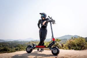 Pour YUME Raptor 60v Scooter <span class=keywords><strong>électrique</strong></span> à double moteur pliable tout-terrain E Scooter pour adultes Type de capteur intelligent Charge maximale 150kg - Product Image 2