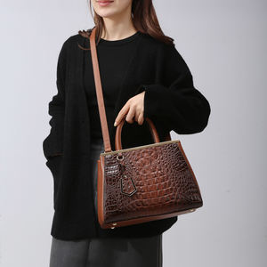 新款设计师包鳄鱼纹女士钱包设计师手袋女士名牌高品质钱包和手袋 - Product Image 2