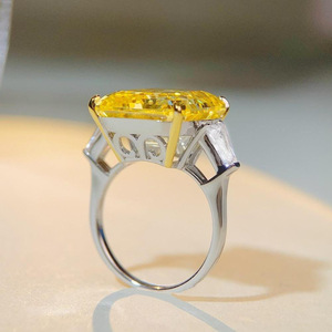 Anello Solitario Trendy in Argento Sterling 925 con Zirconia Cubica da 28 Carati, Colori Vari, per Matrimonio e Uso Quotidiano Femminile - Product Image 4