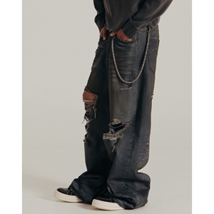 Jean large déchiré et délavé noir et gris pour homme, style streetwear, coupe baggy, avec trous et bords effilochés - Product Image 3