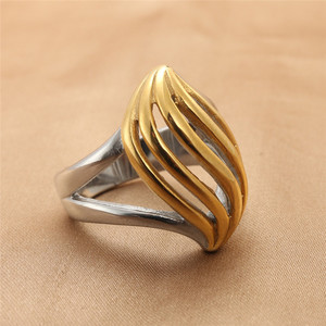 Anillo Hueco de Acero de Titanio Estilo Europeo Americano, Diseño Geométrico Retro Punk de Dos Tonos, Joyería Unisex para Fiesta 290119 - Product Image 1