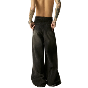 Jean en denim évasé noir délavé rétro pour homme avec logo personnalisé, taille mi-haute, délavage horizontal, coupe oversize ample et longueur au sol - Product Image 1
