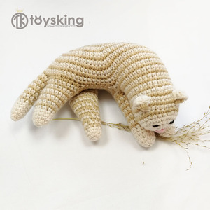 Gatito de Peluche <span class=keywords><strong>Amigurumi</strong></span> Hecho a Mano, Juguete de Gato de Ganchillo Personalizado con Hilo de Visón Suave |   Regalo Único para Niños y Amantes de los Gatos - Product Image 6