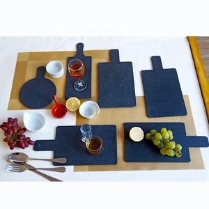 Assiette de service <span class=keywords><strong>en</strong></span> <span class=keywords><strong>ardoise</strong></span> noire, assiettes <span class=keywords><strong>en</strong></span> pierre, dîner, planche <span class=keywords><strong>en</strong></span> <span class=keywords><strong>ardoise</strong></span> noire <span class=keywords><strong>avec</strong></span> poignées pour le dîner, plateaux à pizza - Product Image 4