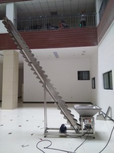 Nhà Máy Thực Phẩm Thép Không Gỉ Hạt Ăn Băng Tải Hạt Hướng Dương Xô Thang Máy Nhựa Đậu Phộng Đoạn Đường Nối Băng Tải - Product Image 4