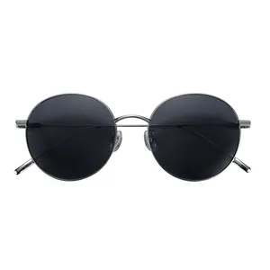 نظارة شمسية مستقطبة كلاسيكية للرجال من التيتانيوم طراز Vintage نظارة شمسية بعلامة تجارية مضادة للأشعة فوق البنفسجية طراز UV400 للرجال والنساء