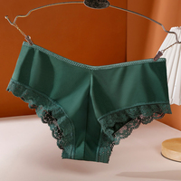 Culottes en dentelle festonnée pour femmes, sous-vêtements délicats et doux, coupe charmante pour dames