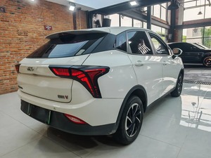 Auto Usata 2021 Nezha <span class=keywords><strong>V</strong></span> Edizione Intelligente a Lunga Autonomia, Auto Elettrica Usata - Product Image 3