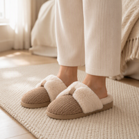 Pantoufles d'intérieur en tricot camel, pantoufles mules croisées en peluche, chaussures d'intérieur chaudes pour femmes