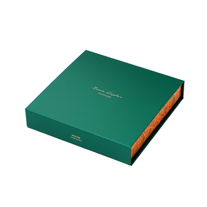 Boîte de chocolats de Noël, emballage rigide magnétique, boîte cadeau de luxe pour truffes au chocolat - Product Image 1