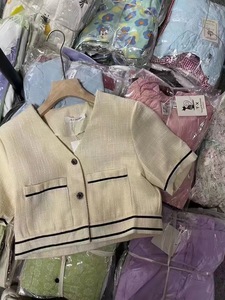 Vêtements d'été en coton pour femmes à prix réduit Vente en gros Lot mixte Fourniture en direct avec <span class=keywords><strong>comptoir</strong></span> d'extrémité de retrait clair Tableau à thème - Product Image 3