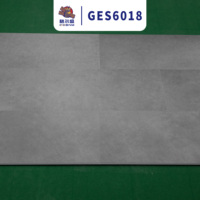 Suelo vinílico SPC con patrón de piedra, sistema de clic, cuadrado, impermeable, antideslizante, con núcleo rígido, para uso comercial y residencial.