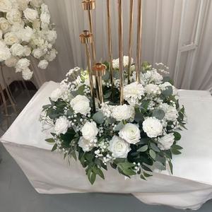 Centro de Mesa de Flores Artificiales Verdes de 60 cm, Marca GreenLife, Artesanía Precisa, para Decoración de Mesa de Boda o Banquete - Product Image 2