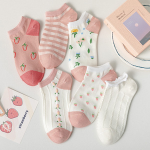 Chaussettes fantaisie pour femmes avec de jolies fleurs pour le printemps, l'été et l'automne - Product Image 5