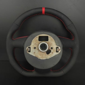 <span class=keywords><strong>Volant</strong></span> sport personnalisé <span class=keywords><strong>S</strong></span> <span class=keywords><strong>line</strong></span> pour <span class=keywords><strong>Audi</strong></span> A3 A4 A5 A6 Q3 <span class=keywords><strong>Q5</strong></span> Q7 TT, cuir perforé avec surpiqûres rouges - Product Image 2