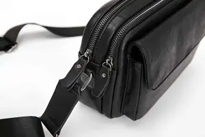 Wasserdichte individuelle Brusttaschen modisch vegan Leder Messenger-Tasche für Brust Reisen Schulter Herren-Taschen Telefon Schlinge Brust Pack