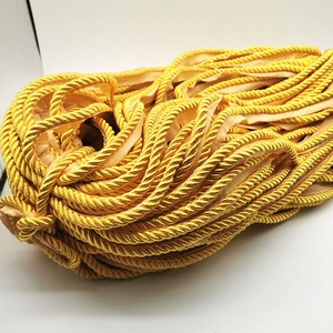 Cordón Trenzado Dorado <span class=keywords><strong>de</strong></span> 10 mm para Bolsas <span class=keywords><strong>de</strong></span> Ropa y Zapatos, Suministro del Fabricante CN001, Ecológico, Alta Tenacidad, 100% - Product Image 2