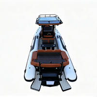 Bateau pneumatique RIB personnalisé de 8,1 m (26 pieds) avec coque en aluminium, certifié CE, stable et léger, idéal pour le surf et les loisirs nautiques