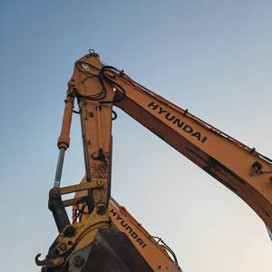 Excavadora de ruedas Hyundai 210W-9 usada de 21 toneladas, lista para enviar, con motor de 129KW, oruga, en buen estado, a bajo precio, ¡gran oferta! - Product Image 4