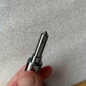 หัวฉีดน้ำมันเชื้อเพลิง DSLA156P736 0 433 175 163 - Product Image 2