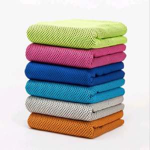 Serviette de sport rafraîchissante en microfibre de haute qualité pour l'exercice et la gym, personnalisable - Product Image 4