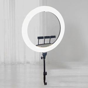 Échantillon gratuit portable <span class=keywords><strong>selfie</strong></span> maquillage en direct vidéo beauté décor adaptateur tactile télécommande 56cm 22 pouces rgb ring light - Product Image 4