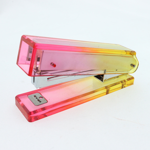 Văn phòng phẩm hiện đại Thiết lập vừa có kích thước màu Đỏ màu vàng Gradient Máy tính để bàn giấy Stapler nhãn hiệu Acrylic văn phòng cuốn sách ràng buộc Stapler máy - Product Image 4