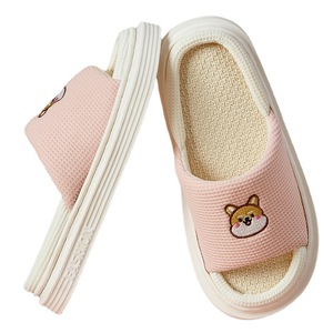 Nouveau design de pantoufles en peluche pour <span class=keywords><strong>chien</strong></span> animaux de dessin animé pantoufles d'automne hiver d'intérieur pour la maison et l'extérieur pour femmes et hommes - Product Image 1