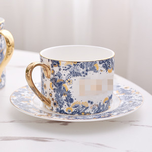 Ensembles de table vente en gros nouveau design d'assiettes en céramique 4 pièces style européen et boîte-cadeau en os de chine kit de tasses chaudes de fête de luxe - Product Image 3