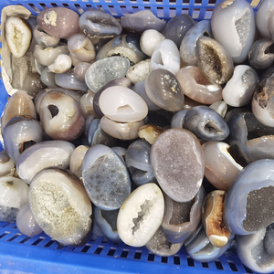 Đá mã não tự nhiên 100%, hình đầu lâu, động vật được chạm khắc trong hang động - Product Image 5