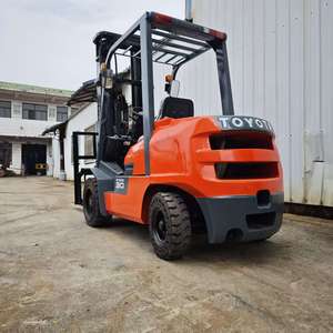 Chariot élévateur Toyota 30 d'occasion, mini, bon état, chariot élévateur Toyota 3 tonnes avec mât à 3 sections - Product Image 5