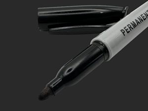 Factory Custom Red Black Blue Waterproof Oil-based cd Marker <b>Pen</b> Permanent Paint Marker <b>Pen</b> with Acrylic Tip for Car Tyre - Product Image 2
