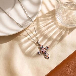 Colar Choker Feminino Moderno com Pingente de Cruz de Pedra Natural Cobre, Banhado a Ouro 18K, Cravejado, Estilo Esportivo, Corrente para Clavícula, Atacado - Product Image 2