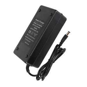 Chargeur 54,6 V 2 A DC2.1, adaptateur d'alimentation pour trottinette électrique et vélo électrique, 6 prises d'interface - Product Image 4