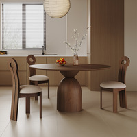 Italienischer Luxus Vintage runder Esstisch Set High-End Massivholz mit Stühlen für Home Villas Hotels